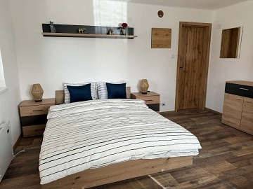 Chalupa esk rj - Plaknek - Sobotka