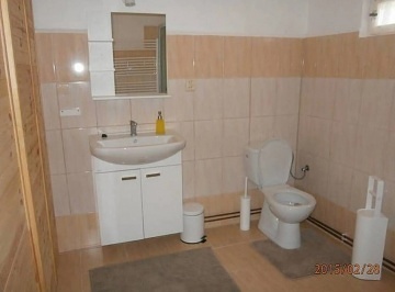 Chalupa s baznem - hrad Kost - esk rj