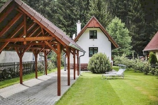 Chata s bazénem - Rožmberk - přehrada Lipno