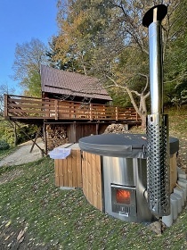 Chata a koupací sud - Glamping Hostýnské vrchy