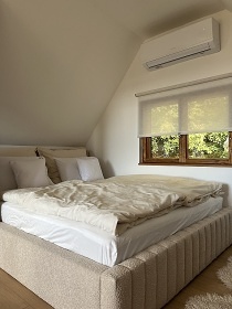 Chata a koupac sud s vhledem - Hostnsk vrchy