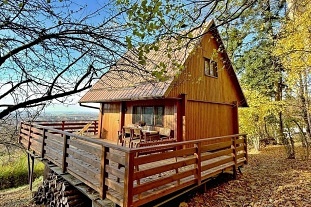 Nov objekt: Chata a koupac sud s vhledem - Hostnsk vrchy 1M-332