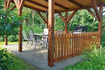 Chalupa s baznem jin echy - Tborsko