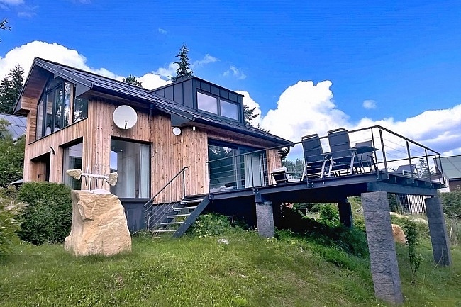 Chata a koupac� rybn�k - �ern� hora - Jansk� L�zn�