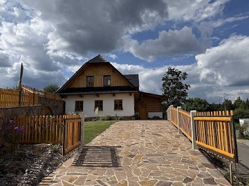 Chalupa u lesa - rsk vrchy - Nov Msto na Morav