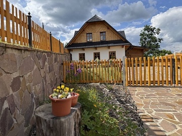 Chalupa u lesa - rsk vrchy - Nov Msto na Morav