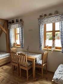 Chalupa u lesa - rsk vrchy - Nov Msto na Morav