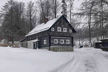 Roubenka s baz�nem - CHKO Lu�ick� hory - Kytlice