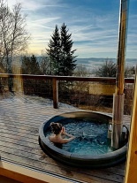 Wellness chata - Glamping s výhledem - hrad Lipnice