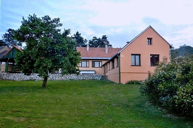 Chalupa u p�ehrady Nov� Ml�ny - Pavlov - CHKO P�lava