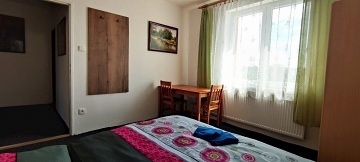 Chata u Lednicko-valtick�ho are�lu - Lednice - CHKO Soutok