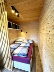 Chata s terasou a vivkou - Drahansk vrchovina