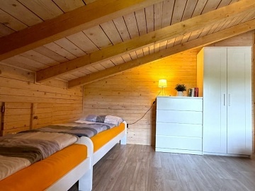 Chata s terasou a vivkou - Drahansk vrchovina