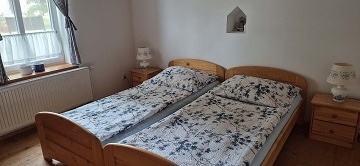 Chalupa a koupac� sud - Slov�cko - Ch�ibsk� lesy