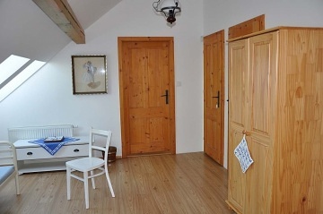 Chalupa a koupac� sud - Slov�cko - Ch�ibsk� lesy