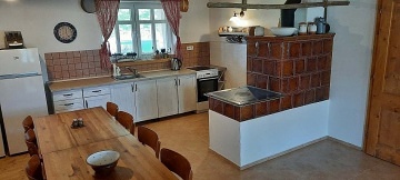 Chalupa a koupac� sud - Slov�cko - Ch�ibsk� lesy