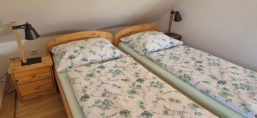 Chalupa a koupac� sud - Slov�cko - Ch�ibsk� lesy