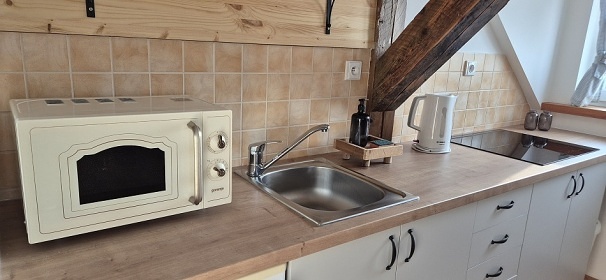 Chalupa a koupac� sud - Slov�cko - Ch�ibsk� lesy