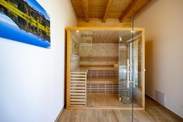 Chalupa baz�n a vinn� sklep - Mu�ovsk� jezera