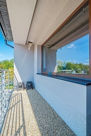 Apartm�nov� chata a baz�n - Jizerskohorsk� bu�iny