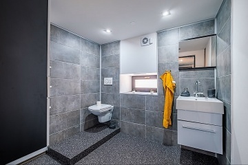 Apartm�nov� chata a baz�n - Jizerskohorsk� bu�iny