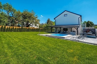 Nov� objekt: Apartm�nov� chata a baz�n - Jizerskohorsk� bu�iny 6C-163