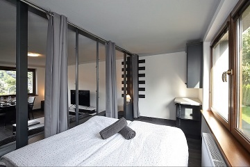 Apartm�nov� chata a baz�n - Jizerskohorsk� bu�iny