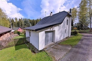 Nov� objekt: Chalupa u lesa - Kru�n� hory - hora Kl�novec 4C-147