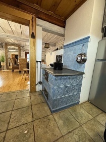 Wellness chalupa s kachlov�mi kamny - p�ehrada V�r