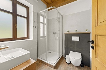 Wellness chalupa s baz�nem a kachlov�mi kamny