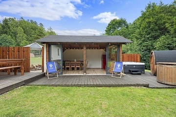 Wellness chalupa s baz�nem a kachlov�mi kamny