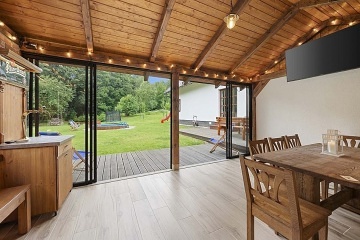 Wellness chalupa s baz�nem a kachlov�mi kamny