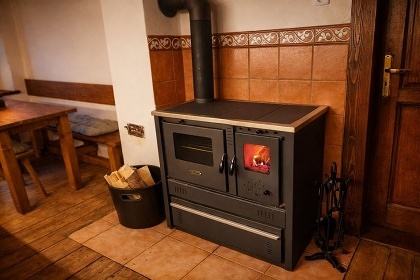 Wellness glamping v �dol� ���ky Ostru�n� - Su�ice