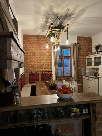 Wellness chalupa s baz�nem - hrad Lan�perk