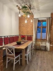 Wellness chalupa s baz�nem - hrad Lan�perk