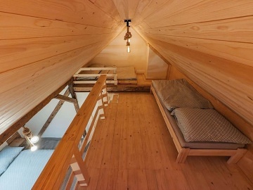 Wellness chalupa s baz�nem - hrad Lan�perk