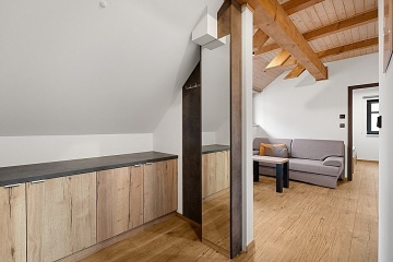 Wellness chalupa a vnit�n� baz�n - park Oslava