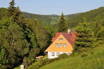 Chalupa pod Sn�kou u lesa - �psk� vodop�d