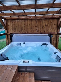 Rodinn� wellness chalupa a baz�n - Doln� Morava