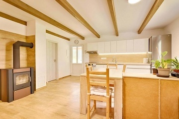 Wellness chata u lesa - rybn�k Komorn�k - ji�n� �echy