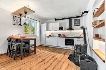 Horsk� chata - Jelen� - Kru�nohorsk� magistr�la