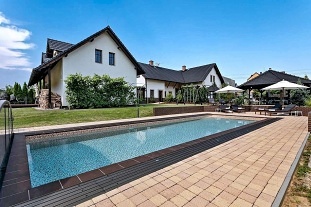 Nov� objekt: Chalupa s baz�nem - Venkovsk� usedlost Hlu��nsko 2M-374