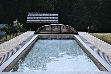 Chalupa s baz�nem - Venkovsk� usedlost Hlu��nsko