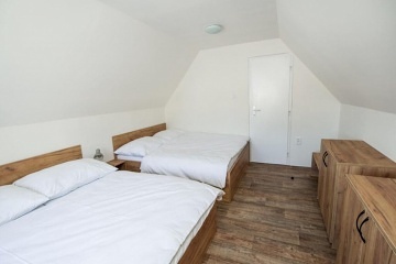 Chaty Host�nsk� vrchy - Slu�ovick� p�ehrada