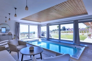 Luxusn� chata - vnit�n� baz�n - Babi��ino �dol�