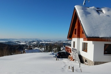 Chalupa s baz�nem - vrch �al� - Vrchlab� - Krkono�e