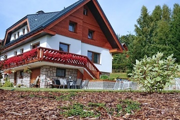 Chalupa s baz�nem - vrch �al� - Vrchlab� - Krkono�e