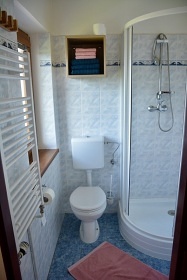 Chalupa s baz�nem - vrch �al� - Vrchlab� - Krkono�e