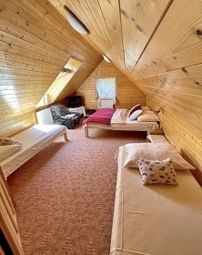 Chalupa s baz�nem - vrch �al� - Vrchlab� - Krkono�e