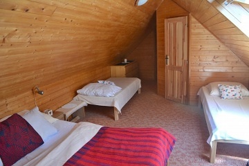 Chalupa s baz�nem - vrch �al� - Benecko - Krkono�e